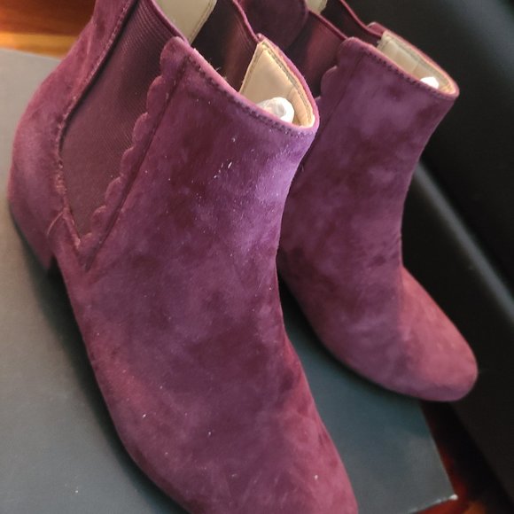 Burgundy Suede Chelse Scallop Boots - Picture 1 of 3